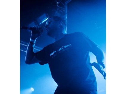 E85DE319 E653 45A5 83BD 958070A5618F