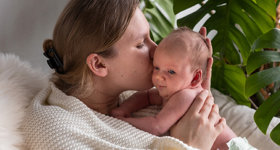 Amit egy két hónapos baba alvásáról tudni kell