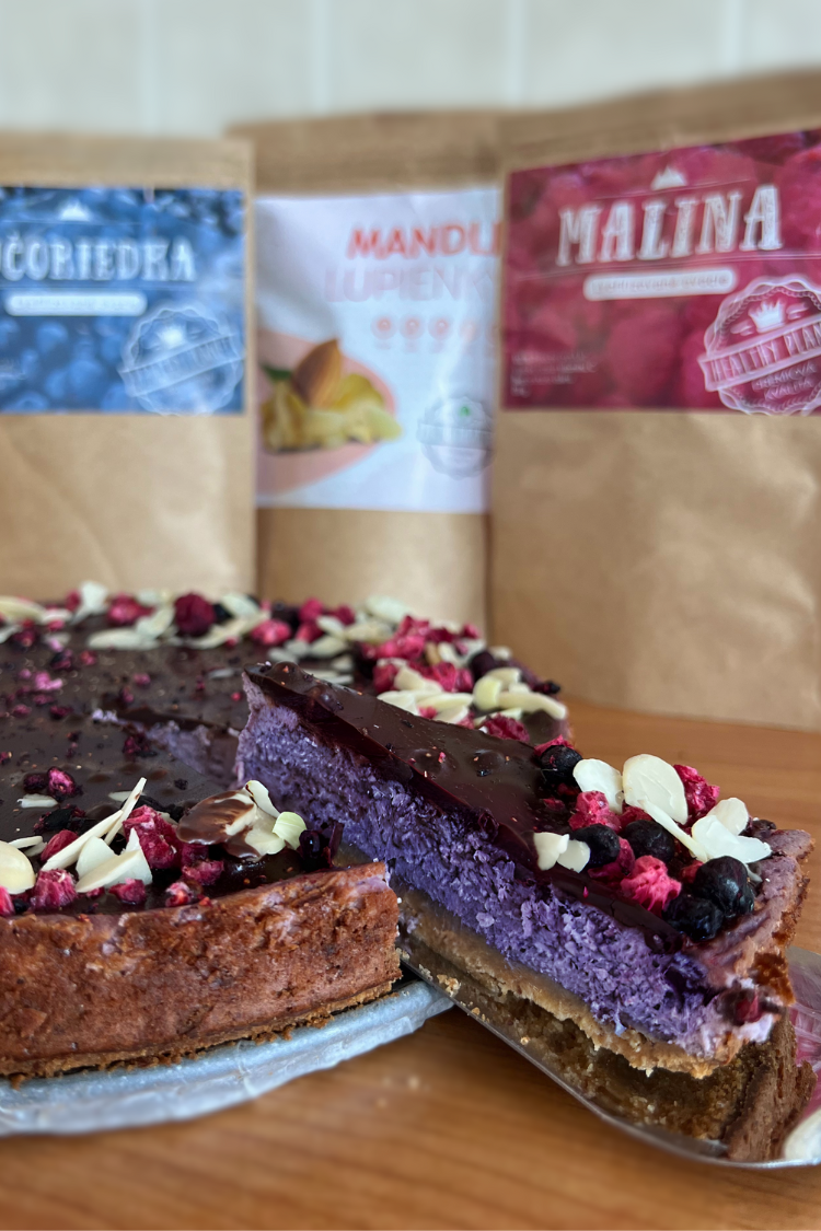 Ľahký čučoriedkový cottage cheesecake