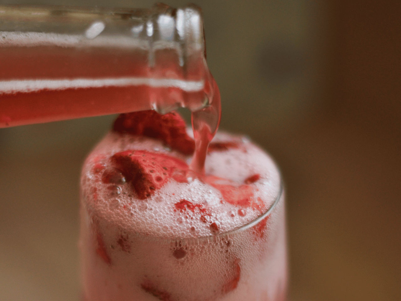 Kombucha a lyofilizované ovocie REBELAMA