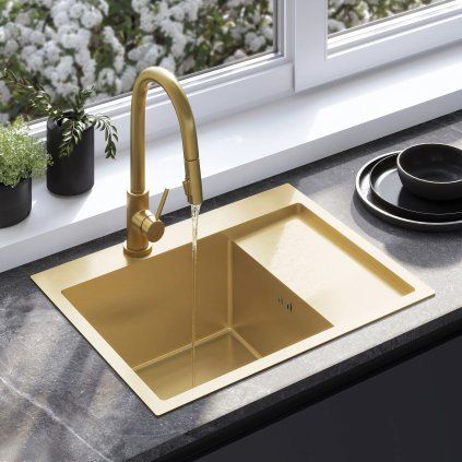 6205e3c17e7965b862b9070be5bc7eff