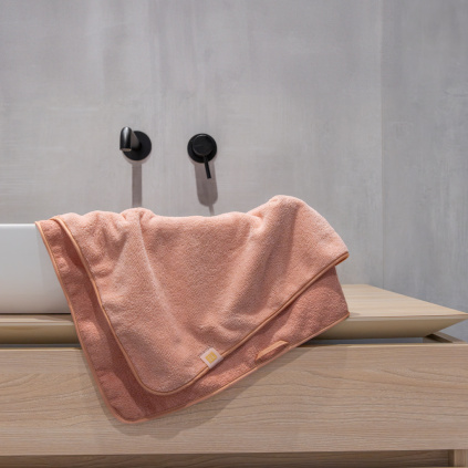 bambusový ručník starorůžový 1