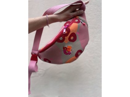 Ledvinka PUGET/výšivka