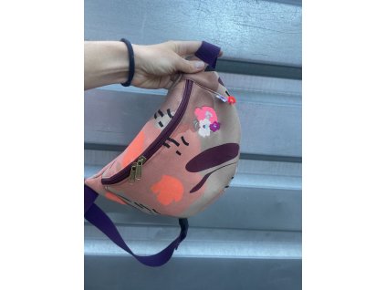 Ledvinka PUGET/výšivka