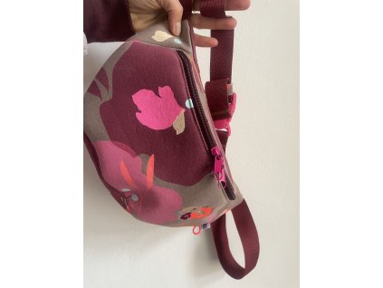 Ledvinka PUGET/výšivka