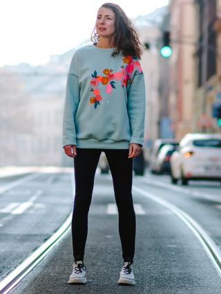 • mikina GARDEN • 🌸🌼 je hot NEWS❣️Jestli jste si mysleli, že těch barev už nemůžu namixovat víc, OMYL 🤩😊 Miluju tu...