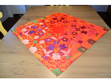 Tablecloth Ondrit 66x66 Butterflies red/orange