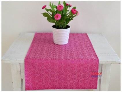 Tablecloth brocade 40x140 shamrock pink