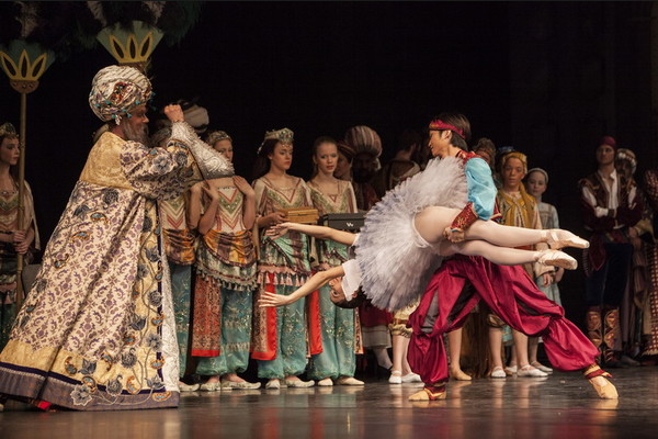 Brokáty historické