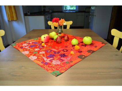 Tablecloth Ondrit 66x66 Butterflies red/orange