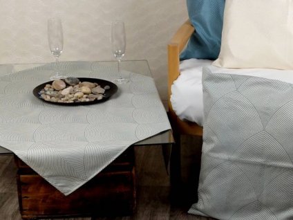 Brocade tablecloth 77x77 POINTED ARCH ecru/turquoise