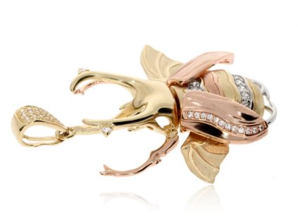 Zlatý prívesok skarabeus