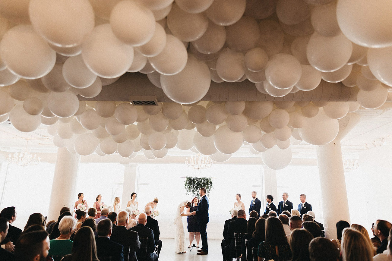 balloon_ceiling_installation