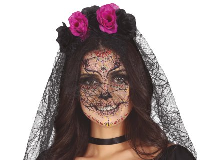 Černý závoj s květinami