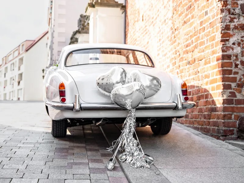 Levně PartyDeco Svatební dekorace na auto - Stříbrná