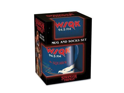 Darčekový set hrnček + ponožky WSQK - Stranger Things