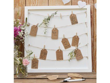 Kniha hostí so štipcami