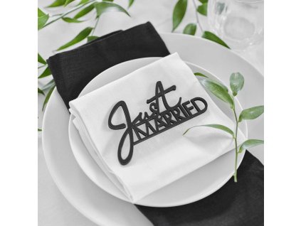 Dekorácia na stôl - Just Married