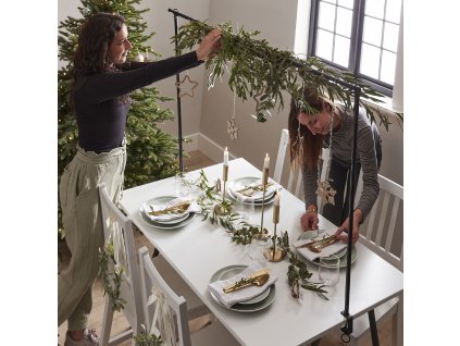 Dekoračná konštrukcia na stôl