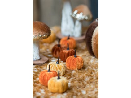 filet de 9 citrouilles velours 3 col ass dia 5cm x 6cm (2)