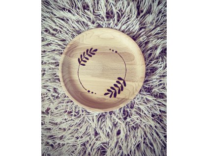 Dřevěný talířek - vypalované lístky