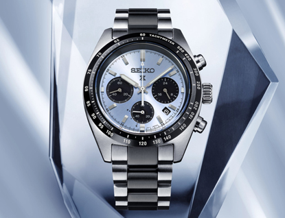 Křišťálové trofeje vítězů v podobě hodinek Seiko Prospex Speedtimer Solar SSC909P1