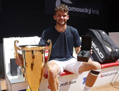 Helvetia hodinky gratuluje vítězi UniCredit Czech Open 2024