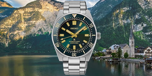 Jezero Hallstatt v odrazu hodinek Seiko