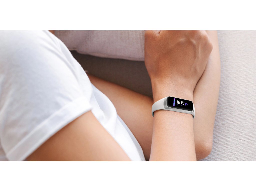 Samsung fitness naramek Galaxy Fit R370 bila mo nost vym ny do 90 dni Vyberte si Damske hodinky na HELVETIA