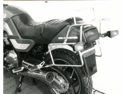 Kompletní sada nosiče (boční nosič kufru a horní nosič kufru z trubek) černá pro Suzuki GSX 750 ES/EF (1983-1988)