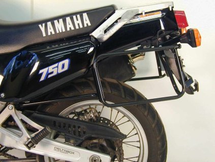 Boční nosič skříně pevný pro výfukový systém Sebring černý pro Yamaha XTZ 750 Super Ténéré (1989-1997)