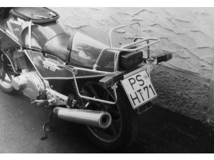 Kompletní sada nosičů (boční nosič kufrů a horní nosič kufrů z trubek) černá pro Laverda 1000 RGS (1983)
