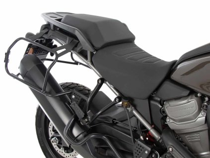 Černá sada držáků kufrů s výřezem, včetně černé sady kufrů Xplorer CutOut, pro Harley Davidson Pan America (2021-)