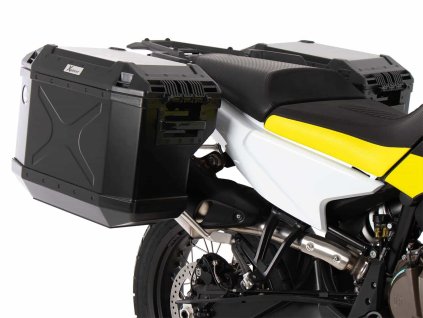 Nerezová sada nosičů kufrů s výřezem, včetně černých kufrů s výřezem Xplorer CutOut, pro Husqvarna Norden 901 / Expedition (2022-)