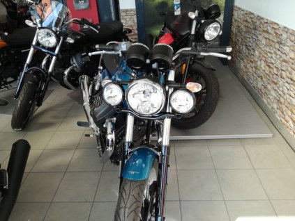 Sada přídavných světlometů Twinlight (dálková světla) včetně držáku a kabelu černá pro Moto Guzzi V7 III (Stone, Special, Anniversario, Racer) (2017-2020)