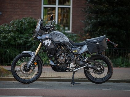 Boční nosič C-Bow černý pro Yamaha Ténéré 700 World Raid (2022-) /World Rally (2023-)