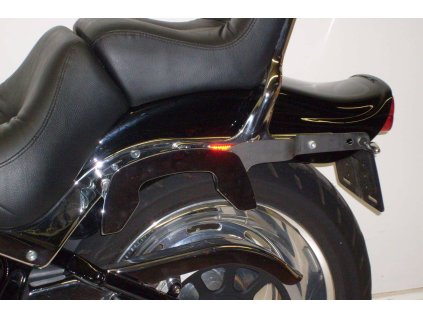 Chromovaný boční nosič C-Bow pro Harley-Davidson FXSTC Softail Custom / FLSTSB Softail Cross Bones