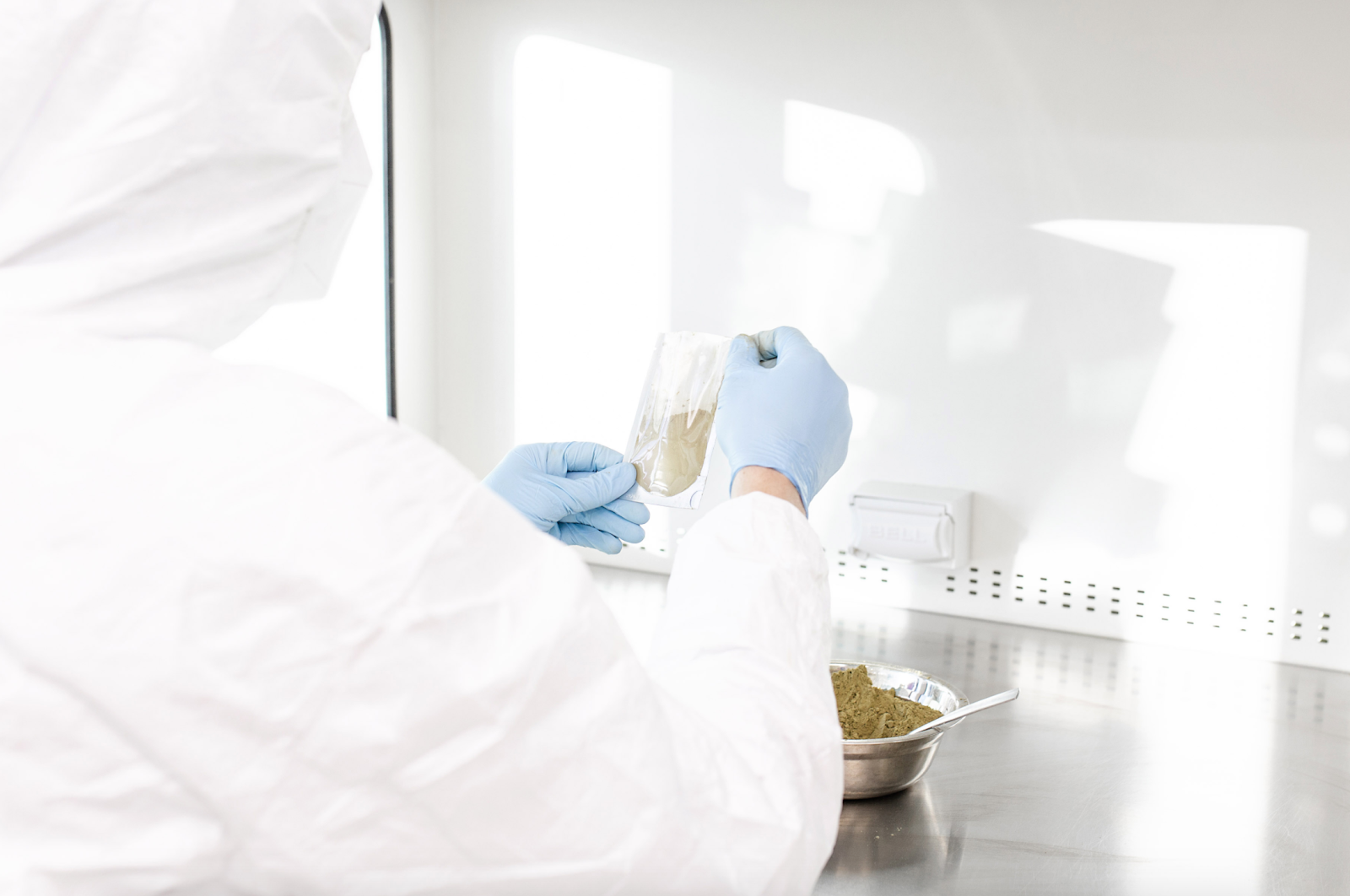 Teste de laborator pentru kratom