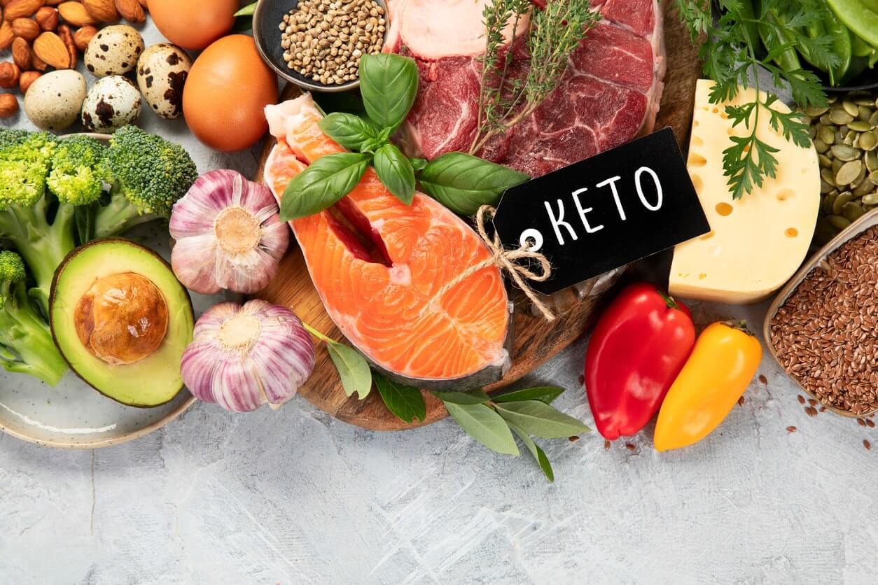 KETO DIETA – co byste měli vědět, než se do ní pustíte