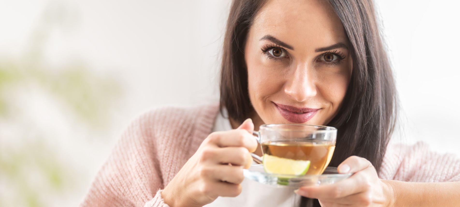 Opakované záněty močových cest: proč se vrací a co se ve vašem těle děje