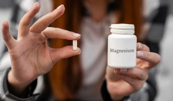 Kdy užívat magnesium? Nedostatek hořčíku, dávkování a nejlepší formy