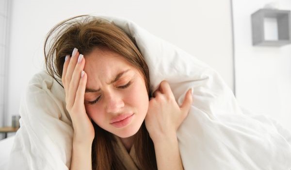 Fejfájástól és migréntől szenved? Tanácsot adunk, mi segít. Csatlakozzon hozzánk, és nézze meg a főbb okokat