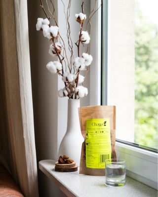 🌿 Szibériai csaga – a természet egy darabja a teádban A csaga (Inonotus obliquus) egy különleges gomba, amely főként...