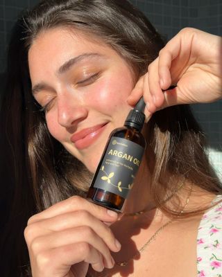 Arany cseppekben a bőrnek, a hajnak és a testnek ✨💛 A 100%-ban BIO Herbatica argánolaj egy természetes, hidegen sajtolt...
