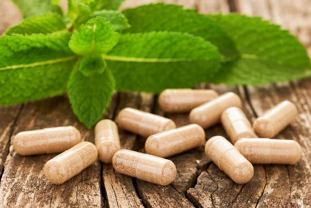 Bylinné kapsle a extrakty