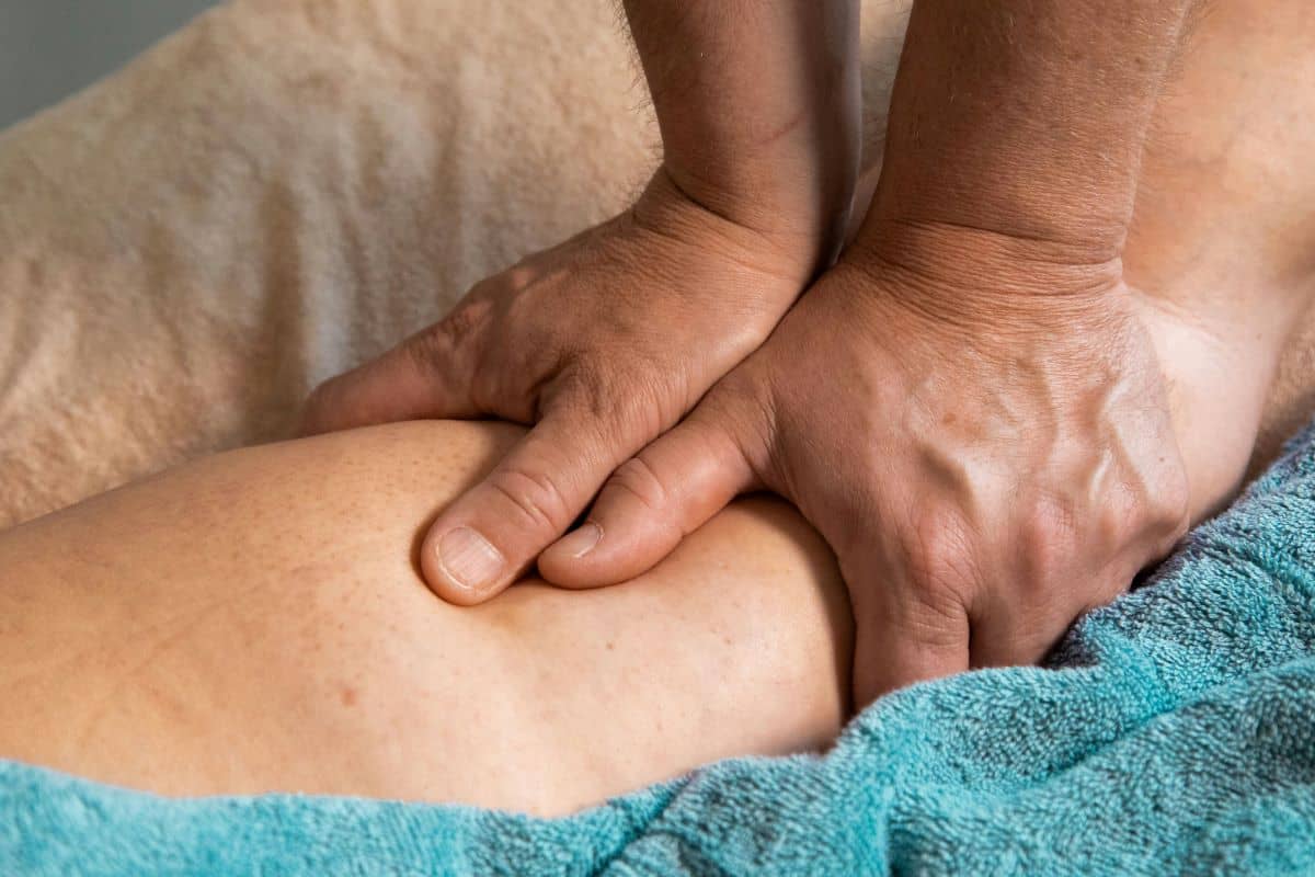 Żylaki: dlaczego powstają i jak dbać o nogi w naturalny sposób