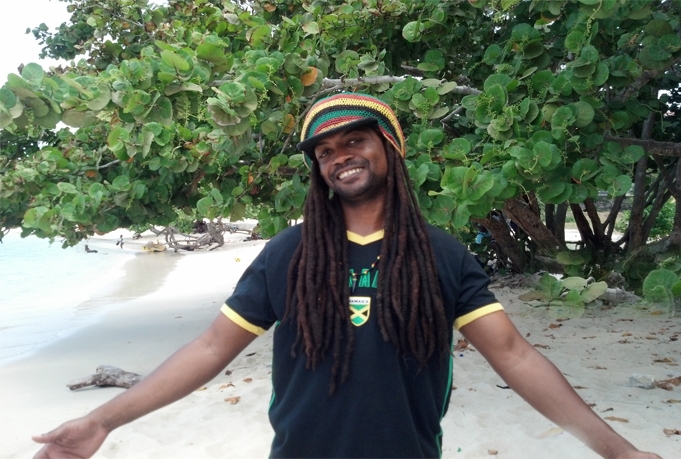 Rastafarian recommends drinking natural teas from Herb Style