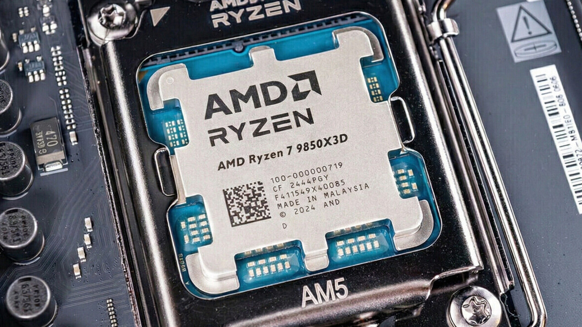 NOVINKA! AMD Ryzen 7 9850X3D – Najlepší herný procesor s technológiou X3D.