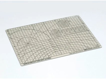 Tamiya 74118 Řezací podložka (A4) béžová