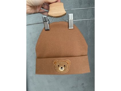 Jesenná čiapka s mackom
